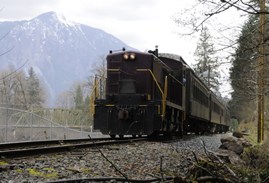 TrainAtSnoFalls