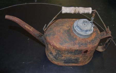 Can, Oil